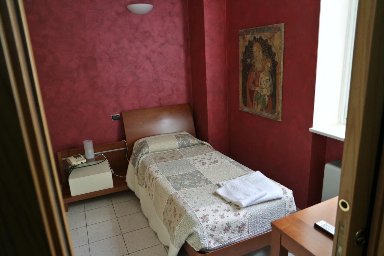 Albergo Giardinetto Scanzorosciate Bagian luar foto